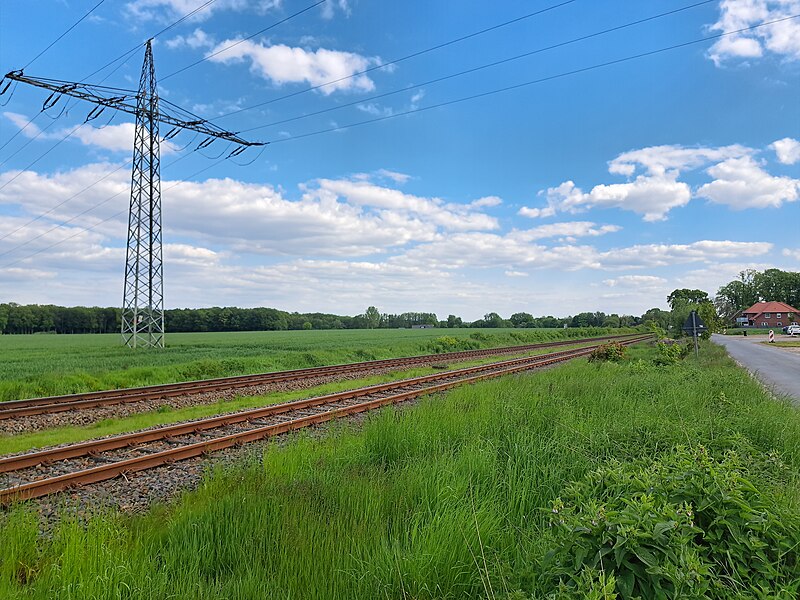 File:20230519 163012 NordWestBahn bei Alfhausen.jpg