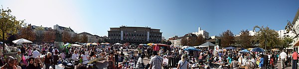 30e brocante du centre-ville en 2011.