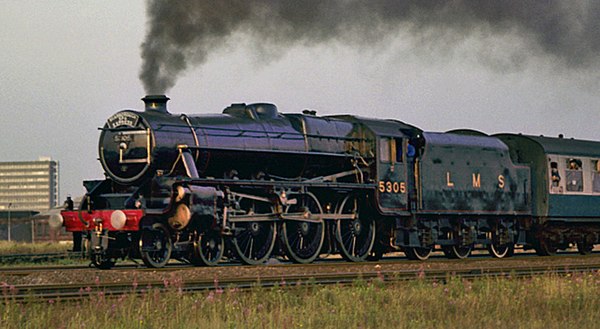 LMS Stanier 5P5F 4-6-0 'Black Five' class locomotive number 5305