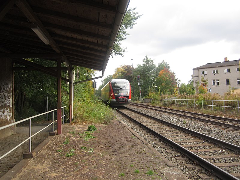 File:642 157 in Langebrück.jpg