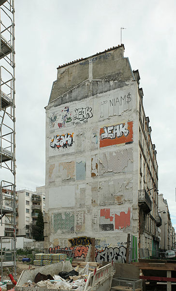 File:72bis rue Philippe-de-Girard (Paris) mitoyen.jpg