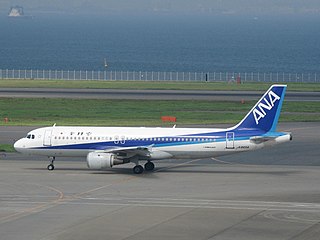 File:ANA AIRBUS A320 JA8654.JPG - Wikimedia Commons
