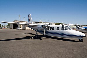 Aero Commander (5730084844).jpg 