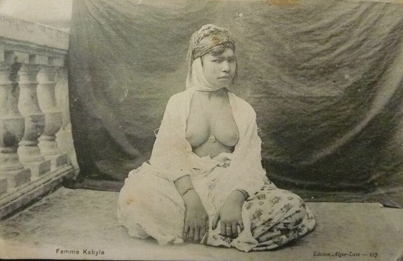 File:Alger-Luxe - 117 - Femme de l'est d'algerie.jpg