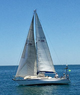 <span class="mw-page-title-main">Masthead rig</span> Sailing rig type