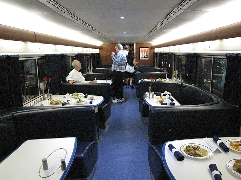 File:Amtrak Superliner dining car.jpg