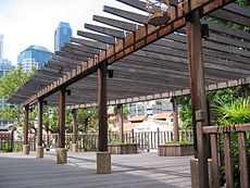 Timber-constructed patio at the summit. The wooden swing where gays used to sit was removed in mid-2005 probably for safety reasons.