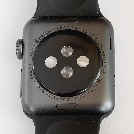 Снизу часы. WR-50m Apple watch Series 3. Эпл вотч 7 датчики.