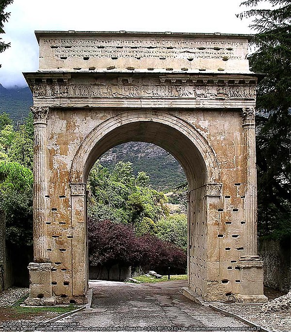 Arch of Augustus (Susa)