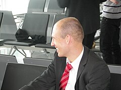 Arjen Robben smile.jpg