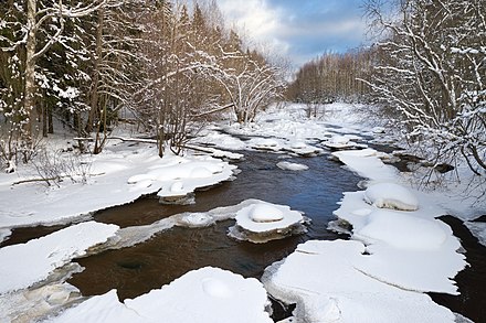 The Matarinkoski rapids area in winter.