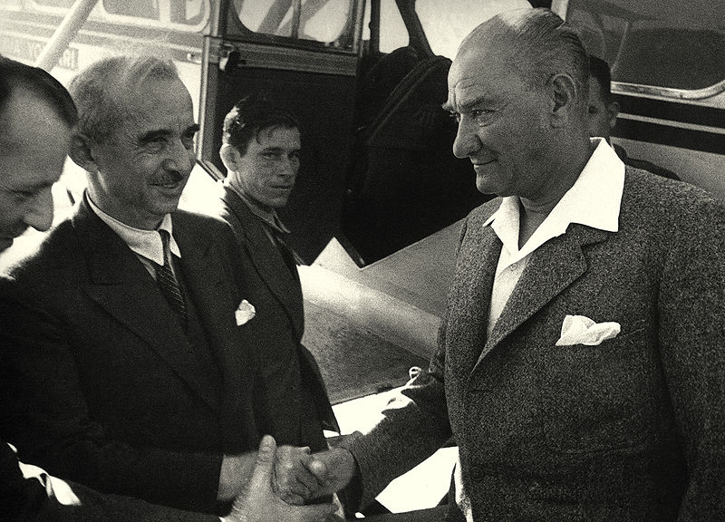 File:Atatürk ve İnönü 16-06-1936.jpg