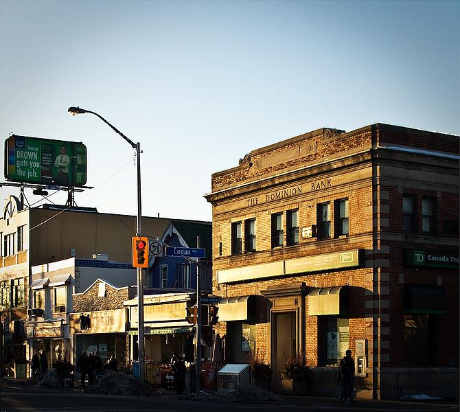 File:Bank at Logan and Danforth.jpg