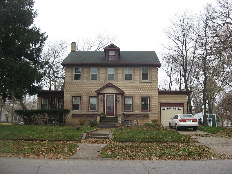 File:Barney Sablotney House.jpg