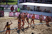 Deutsch: Beachhandball bei den Olympischen Jugendspielen 2018; Tag 3, 10. Oktober 2018; Mädchen, Vorrunde, Gruppe B - Niederlande-Argentinien 2:0 English: Beach handball at the 2018 Summer Youth Olympics at 10 October 2018 – Girls Preliminary Round Group B‎ – Netherlands-Argentina 2:0