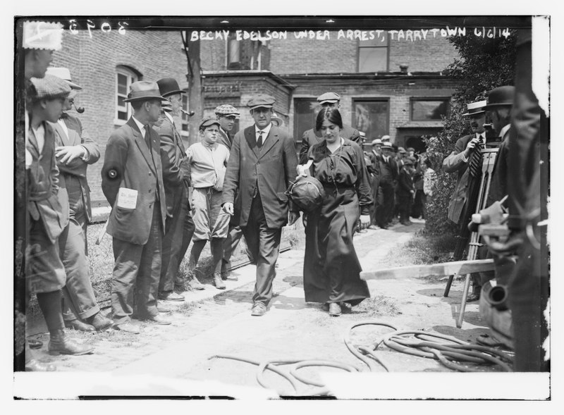 File:Becky Edelson (i.e., Edelsohn) under arrest - Tarrytown LCCN2014696217.tif