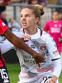 Bethan Roe Lewes FC, Wanita 2 Charlton Ath Wanita 0 17 10 2021-438 (dipotong).jpg