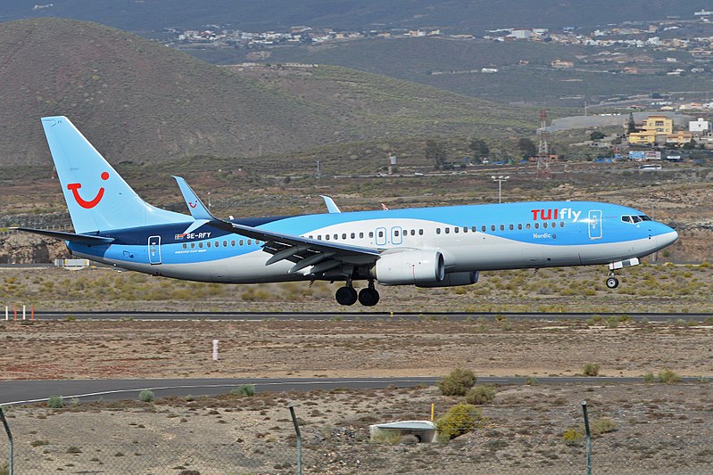 File:Boeing 737-8K5(w) ‘SE-RFY’ TUIfly Nordic (24754022171).jpg