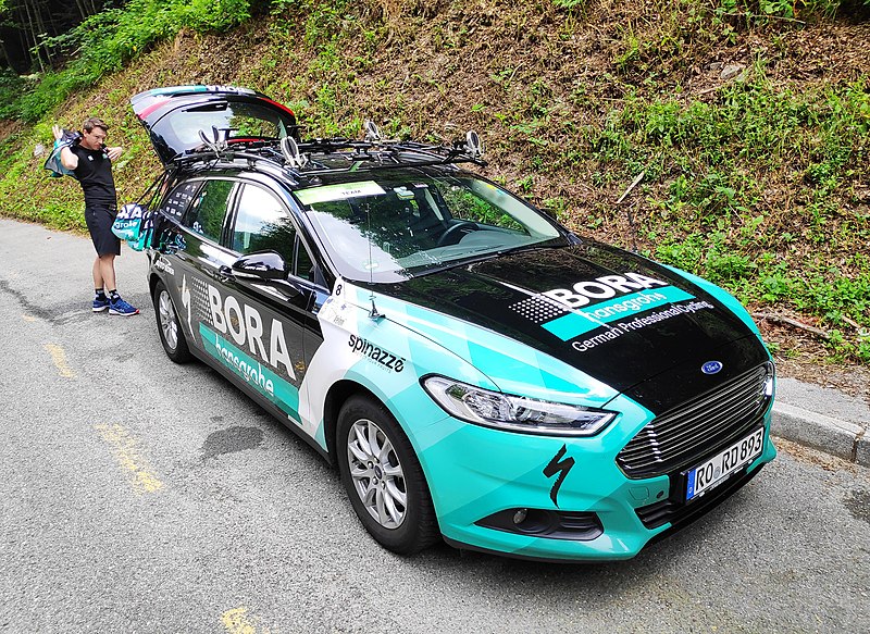 File:Bora-Hansgrohe support car (2019 Tour of Slovenia).jpg