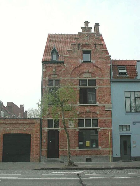 File:Brugge, Christus-Koning, Karel de Stoutelaan 1 - 27010 - onroerenderfgoed.jpg