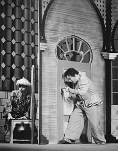 Bundesarchiv Bild 183-73766-0057, Aue, II. FDGB-Arbeiterfestspiele, Oper.jpg