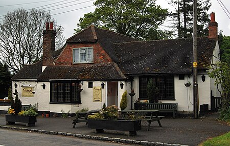 Butlers Cross, Russell Arms