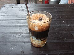 Hot Vietnamese coffee with condensed milk - Cà phê sữa