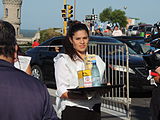 Español: Camarera preparada para competir en la Maratón de Mozos y Camareras 2015, Mar del Plata, Argentina English: Waitress prepared to compete in the Marathon of Waiters and Waitress 2015, Mar del Plata, Argentina