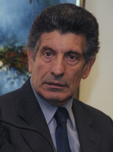 Carlos Chacho Álvarez (cropped).jpg