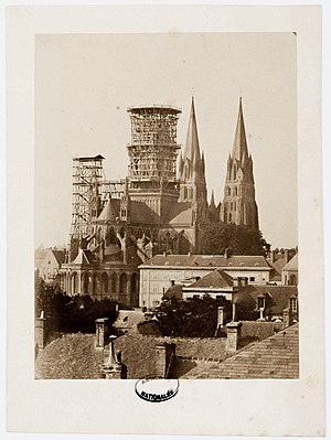 Cathédrale Notre-Dame De Bayeux: Localisation, Historique, Description
