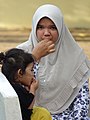Cham Muslim Woman and Child - Kampong Cham - Cambodia (48337287196).jpg