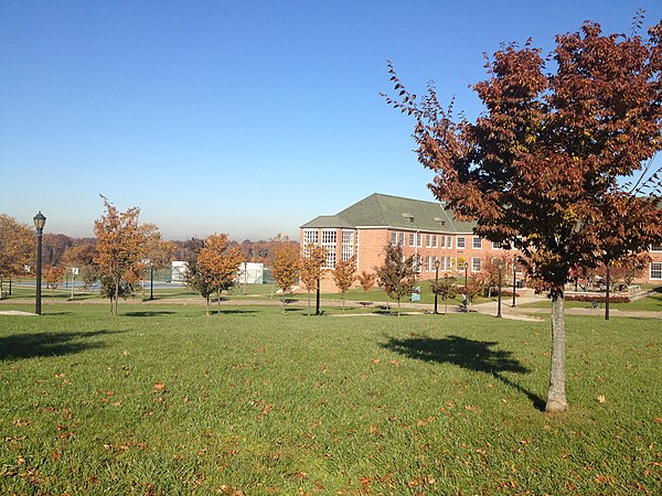 Image: College of Staten Island Campus (6560390369)