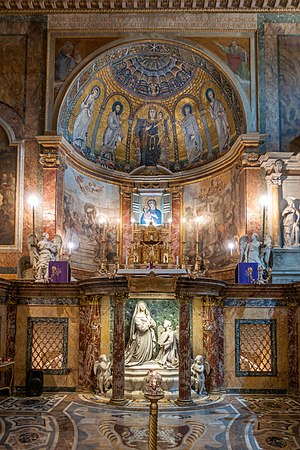 Apse mosaic, altar, confessio Confessio of Santa Francesca Romana 01.jpg