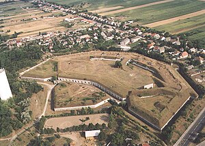 Комаромська фортеця