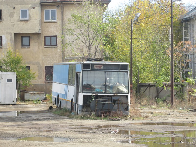 File:DAC 112UD service bus abandoned in Victoria tram depot.jpg