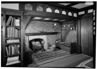 <span class="mw-page-title-main">Inglenook</span> Architectural feature