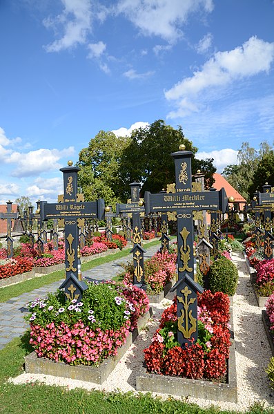 File:Dinkelsbühl Segringen Friedhof-015.jpg