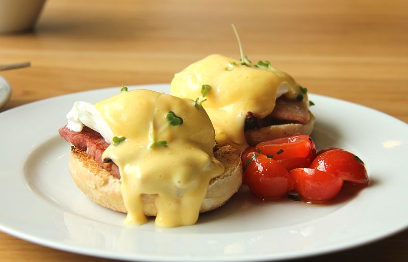 File:Eggs Benedict-01.jpg