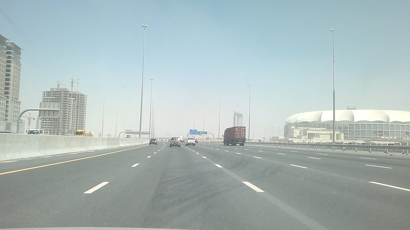 File:Emarat Road Abudhabi to Dubai 2013 pic 94 - panoramio.jpg