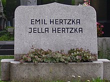 Emil and Yella's grave marker Emil Hertzka grave Vienna.jpg