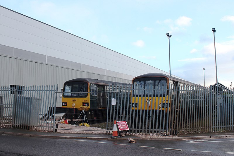 File:Exeter TMD - GWR 143620 and 143603.JPG