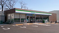 東名町田店（東京都町田市） 2014年からの一般的な店舗（2013年以前に開店した店舗でも改装時に上記店舗仕様になる場合がある。UFHD統合前に開店した故、店舗ロゴが以前のままである）