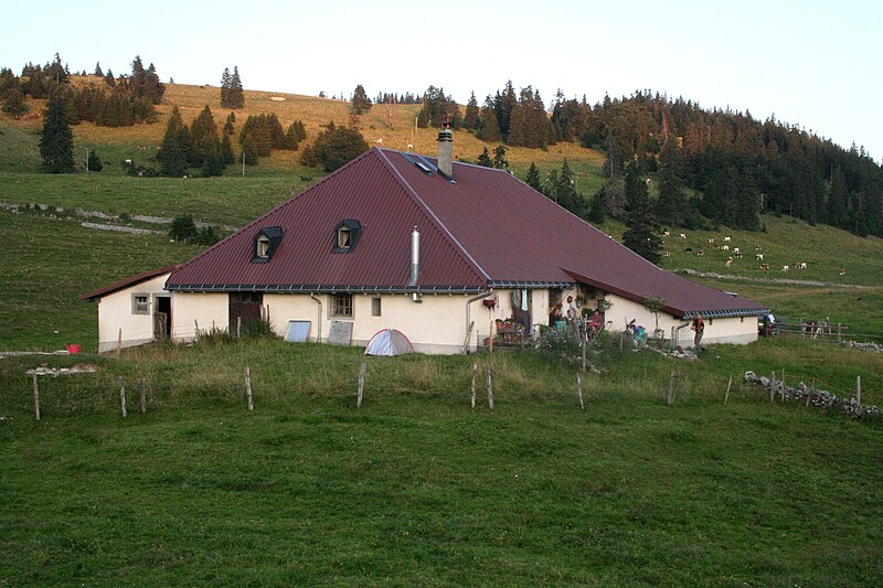 File:Ferme du Pré de l'Haut dessous - img 13956.jpg