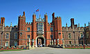 Flickr - Duncan ~ - Hampton Court Palace.jpg