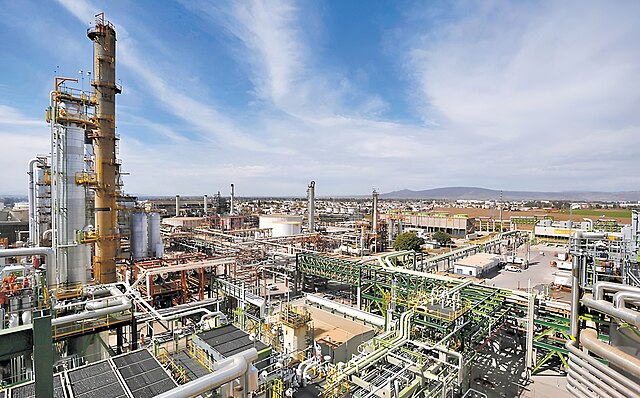 Image: Fotografía panorámica de la refinería de Salamanca, México
