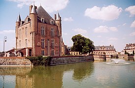 Francja Zamek Loiret Bellegarde 01.jpg