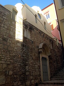 250px-Gaeta%2C_ex_chiesa_di_Santa_Lucia_-_Facciata Gaeta