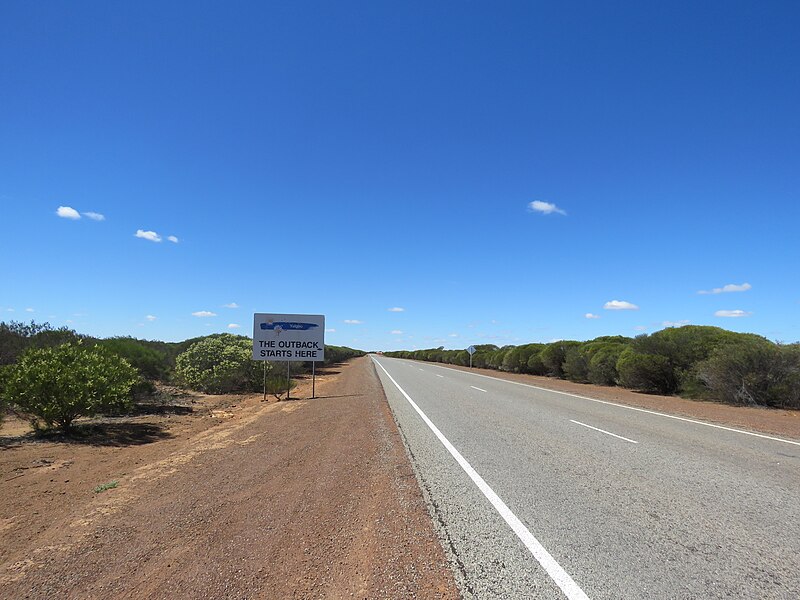 File:Geraldton–Mount Magnet Road between Pindar and Yalgoo, September 2021 01.jpg