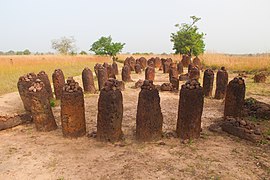 Groepen stenen die een patroon vormen Wassu Gambia.jpg