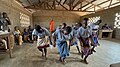 Groupe d'enfants exécutant une danse traditionnelle au Bénin 02